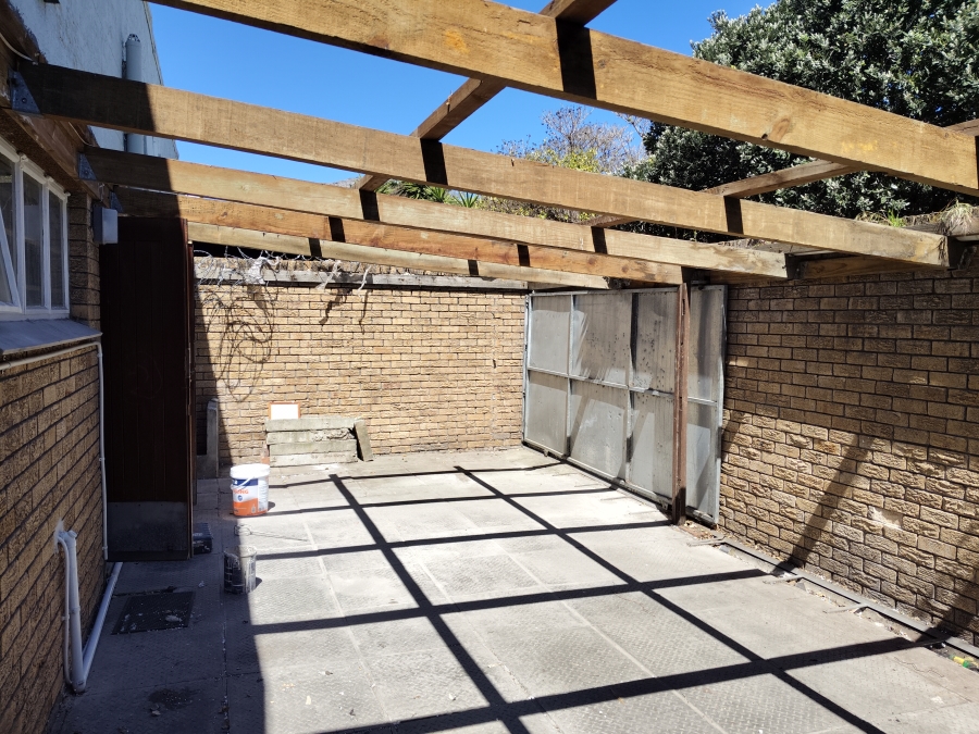 To Let commercial Property for Rent in Kirstenhof Western Cape